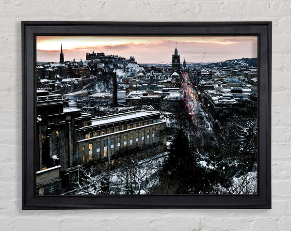 Evening In Edinburgh Framed Print
