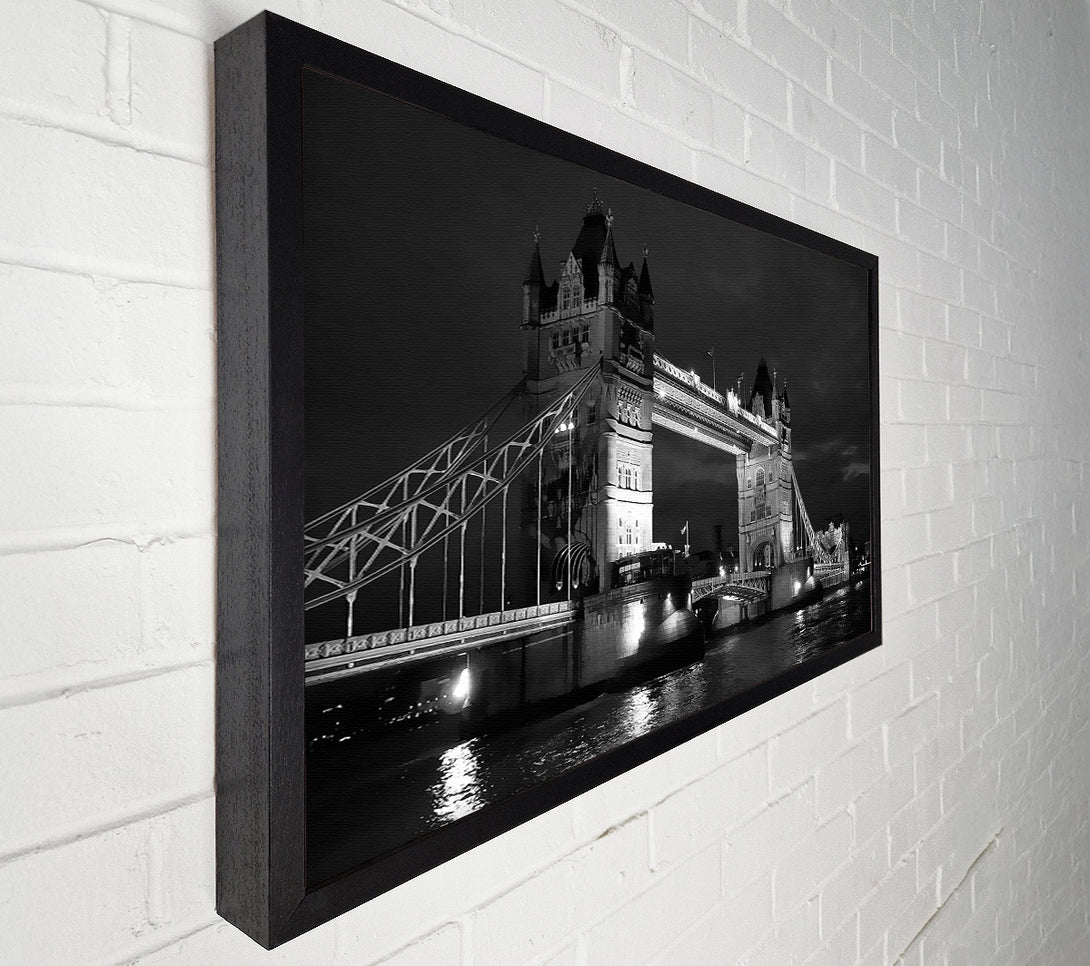  A Canvas Print of London Bridge Black Beauty Canvas Print