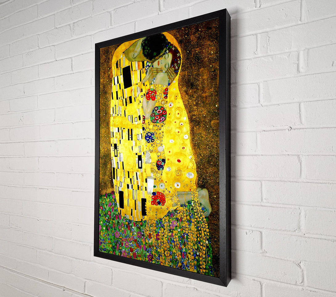  A Canvas Print of Klimt Kiss Canvas Print