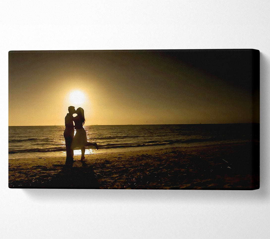  A Canvas Print of Beach Lovers Canvas Wall Art