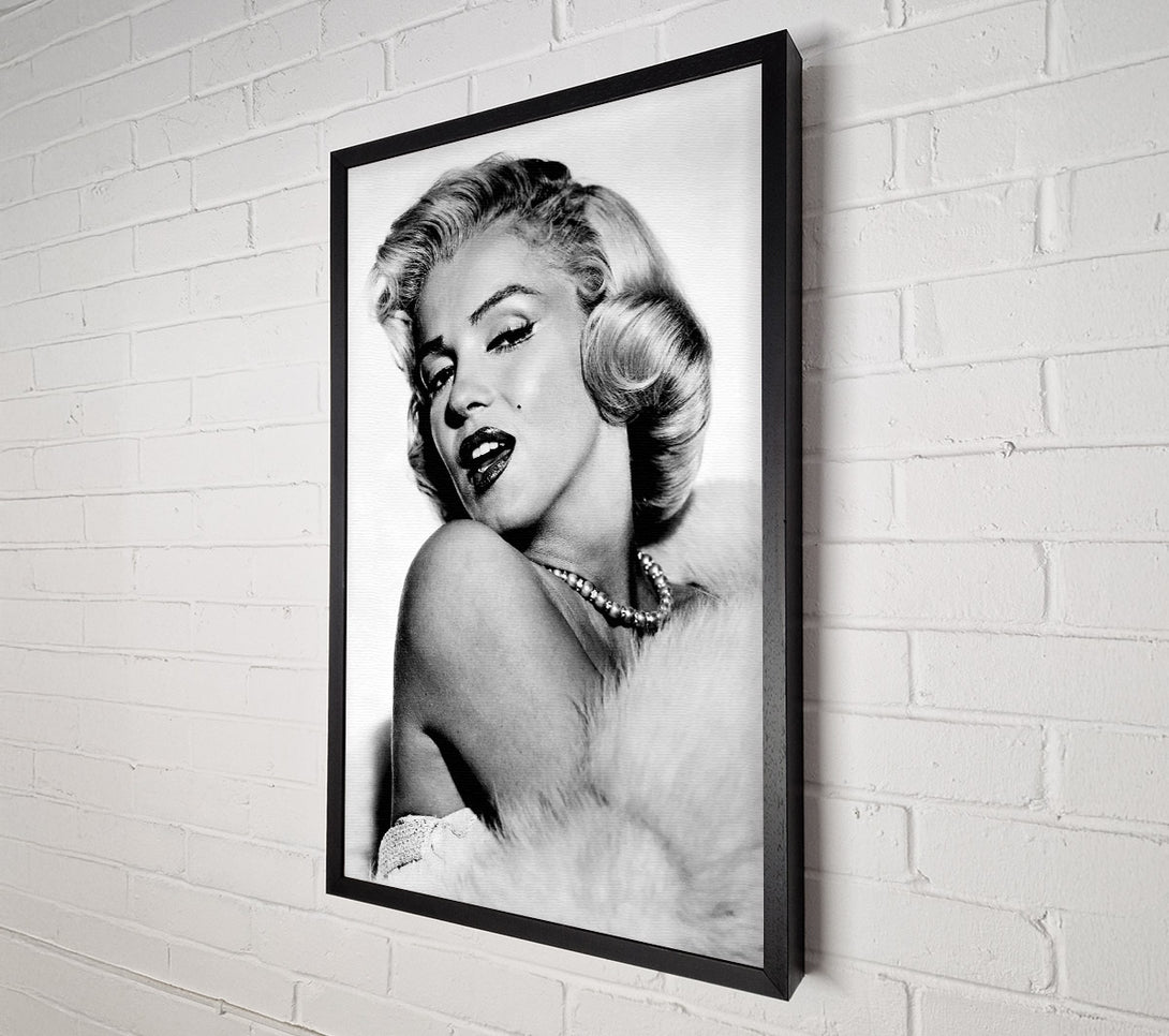  A Canvas Print of Marilyn Monroe Glamour Canvas Print
