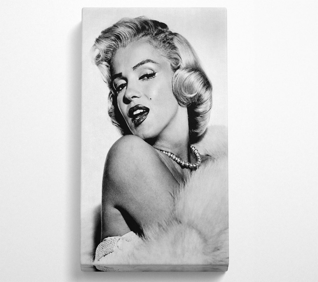  A Canvas Print of Marilyn Monroe Glamour Canvas Print