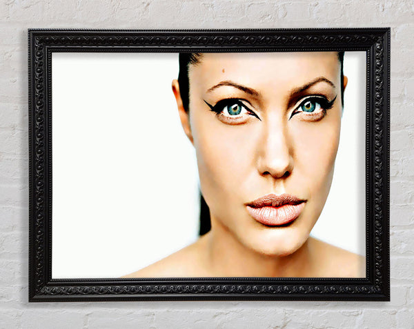 Angelina Jolie Katzenaugen