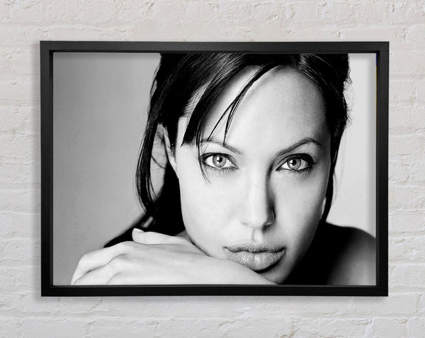 Angelina Jolie Intim