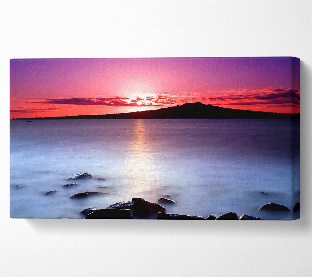  A Canvas Print of Sunset On The Tranquil Ocean Canvas Art