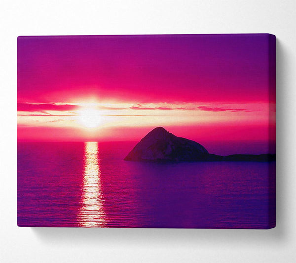  A Canvas Print of The Sun Across The Ocean Sky Canvas Print