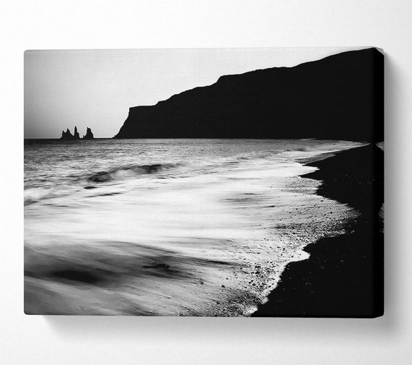  A Canvas Print of The Calming Ocean Flow B n W Canvas Print