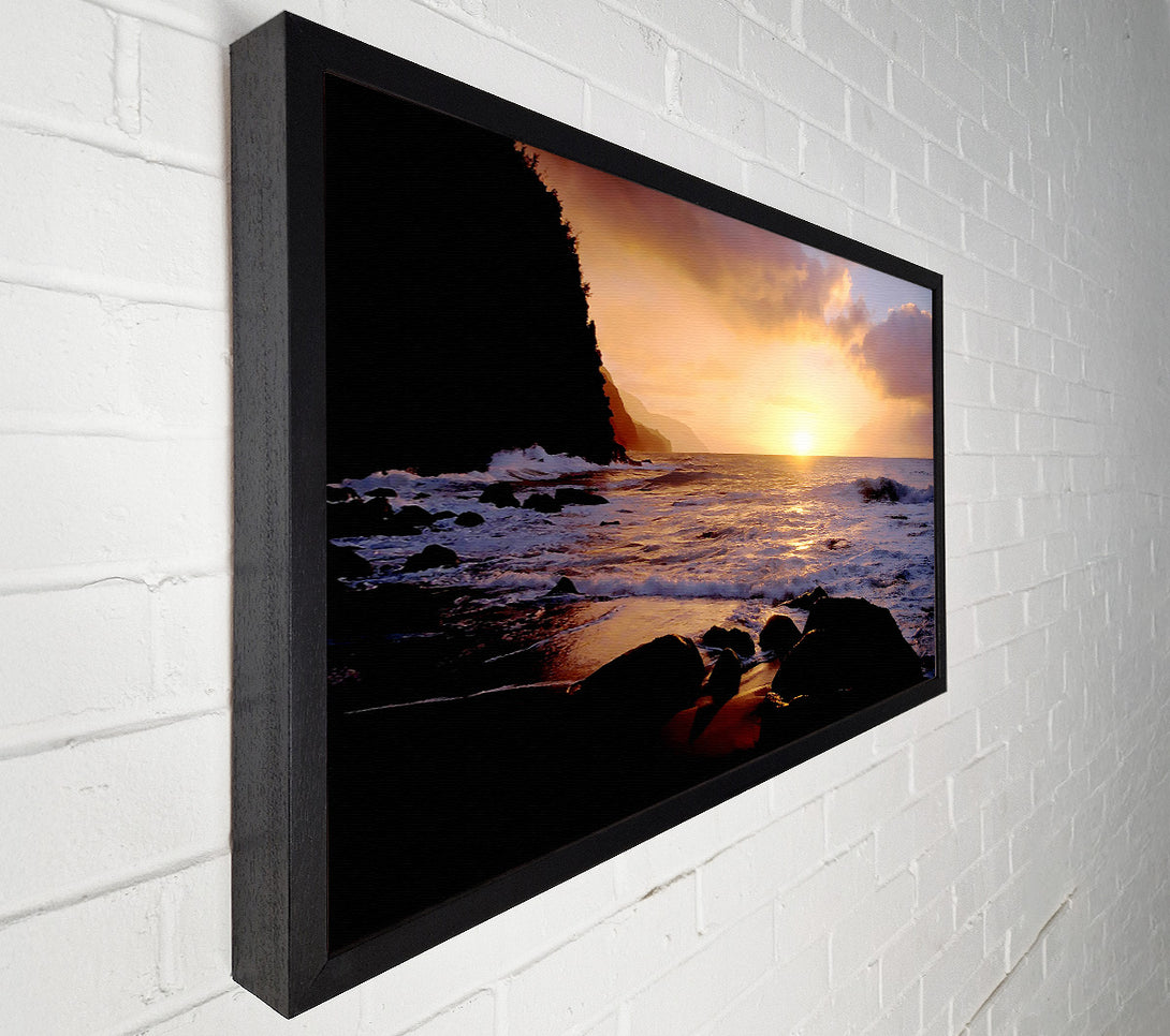  A Canvas Print of As The Sun Goes Down Over The Ocean Canvas Art