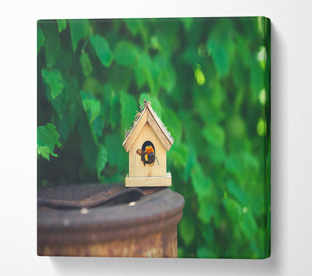  A Canvas Print of Green Bumble Home Canvas Wall Art
