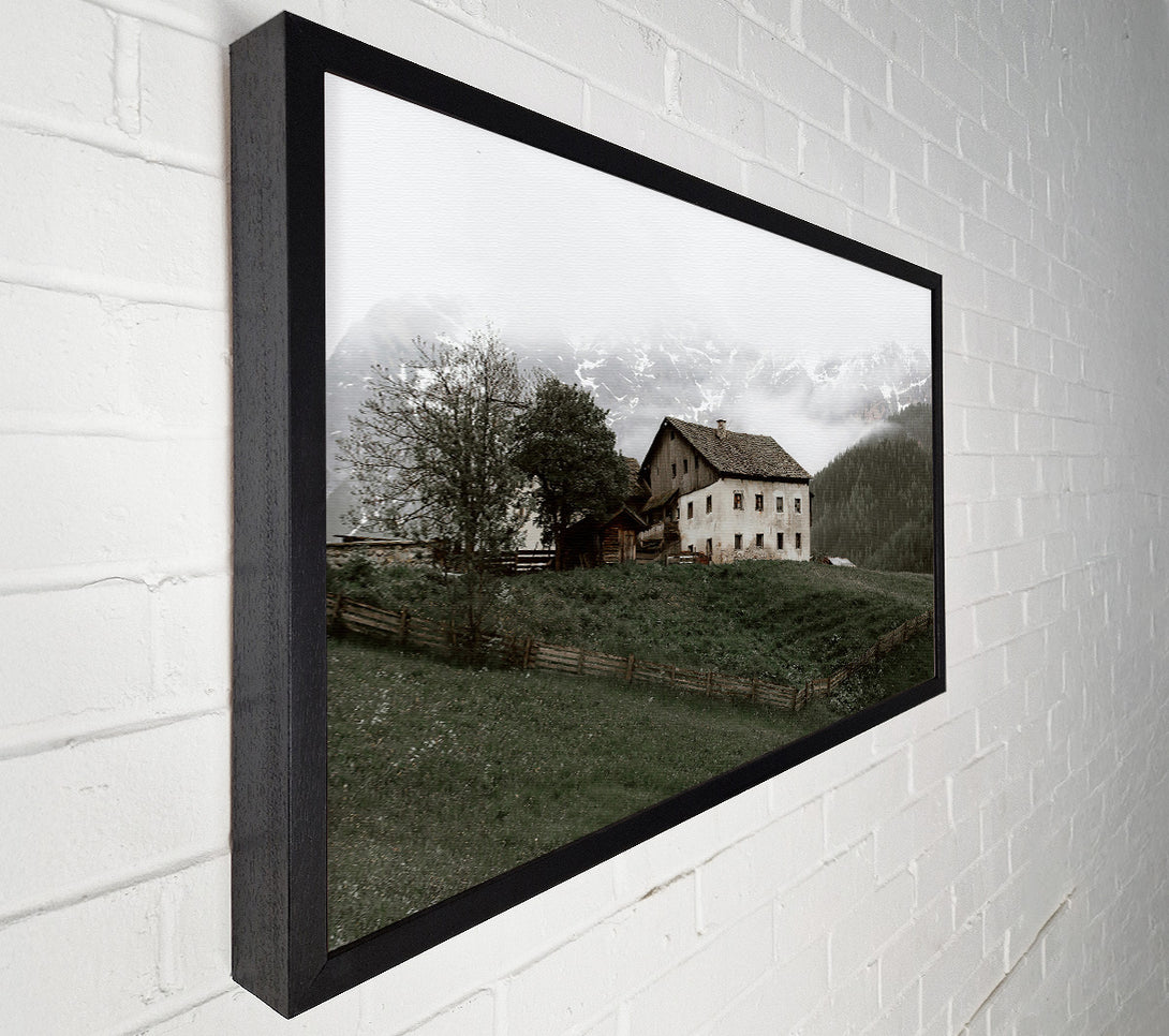  A Canvas Print of Green Mountain Farmhouse Canvas Art