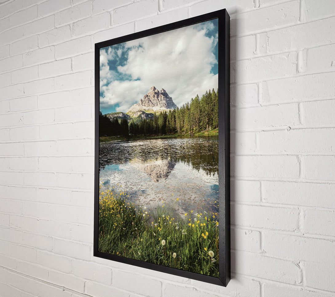  A Canvas Print of Green Mountain Reflection Canvas Art