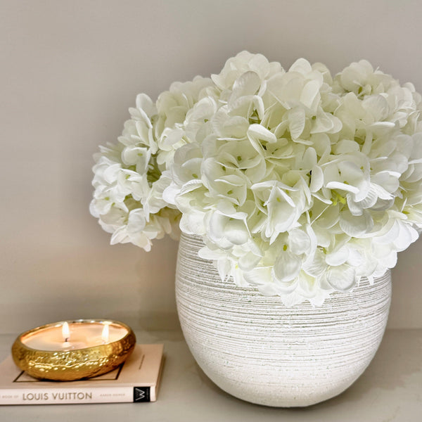 Tranquillity Medium Neutral Round Textured Planter