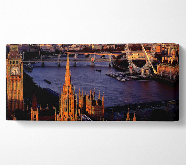 London Morning Glow Over The Thames
