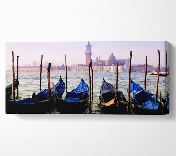 Venice Gondola Line-Up