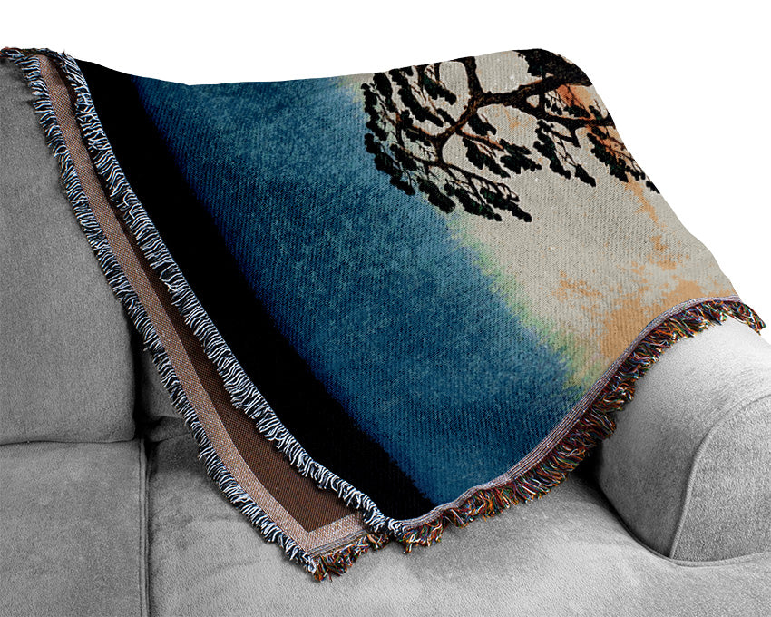 Hiroshige Armor Hanging Pine Woven Blanket