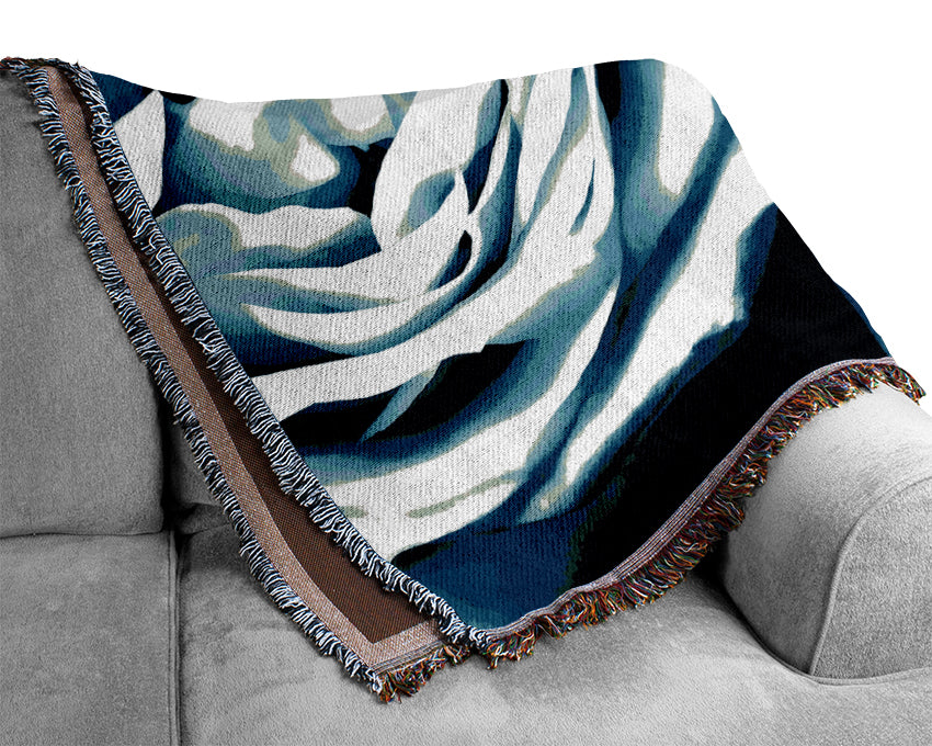 Twin Blue Roses Woven Blanket