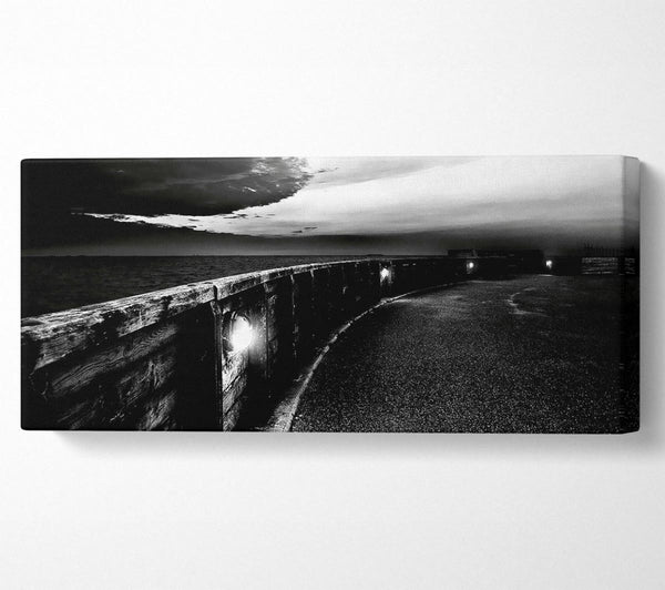 The Never Ending Pier B n W
