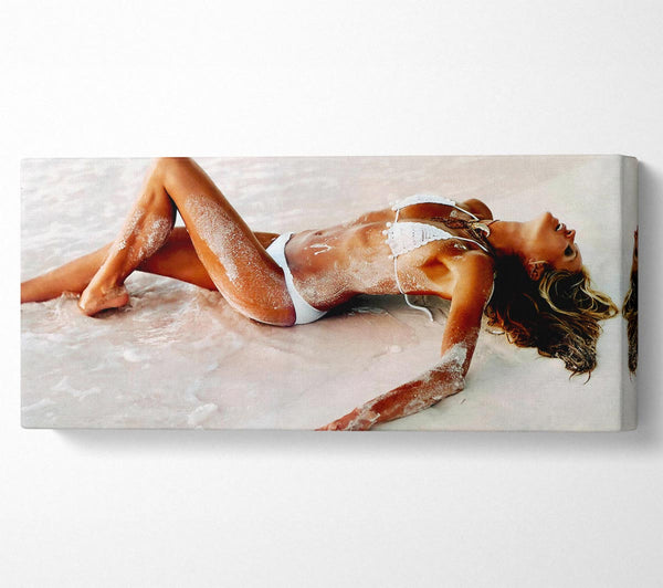 Elle Macpherson In The Sea