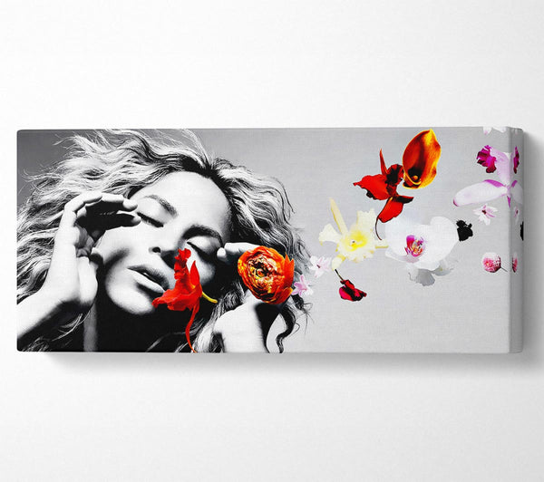 Shakira Orange Flowers