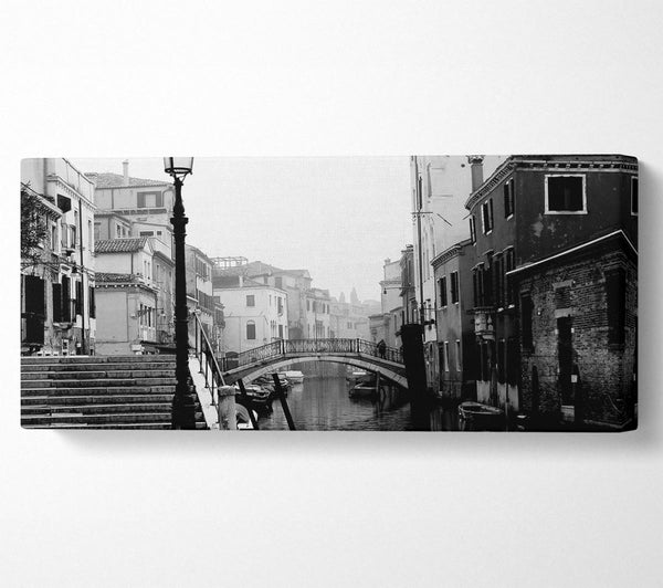 Venice Retro B n W