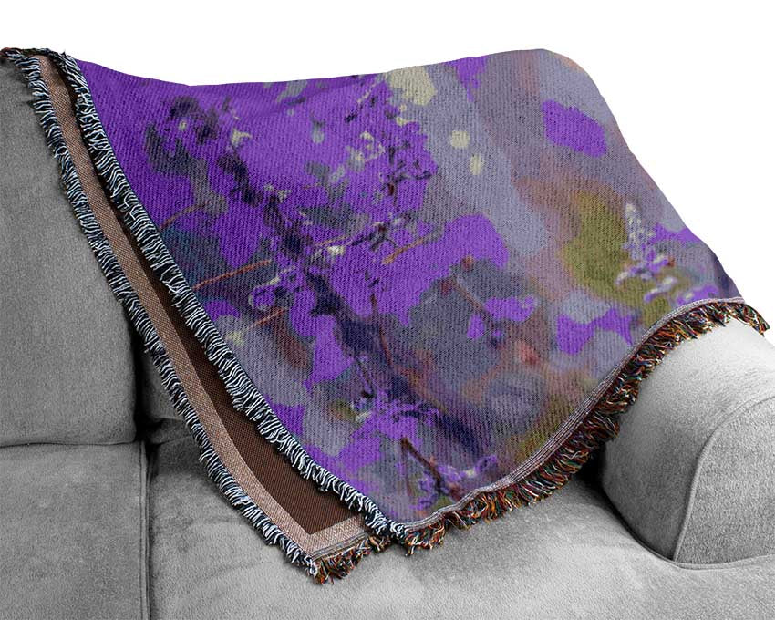 Humming bird feeding time Woven Blanket